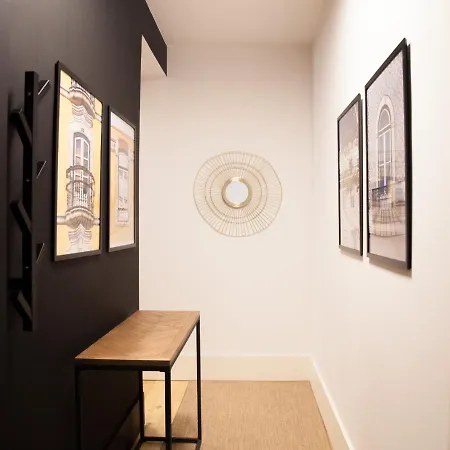 Flh Augusta'S Arch Design Apartment-3